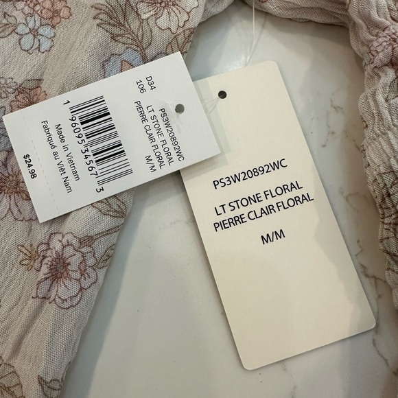 Wild Skye Floral Crop Top Ruffles Boho Style Pink White NWT - Picture 8 of 9